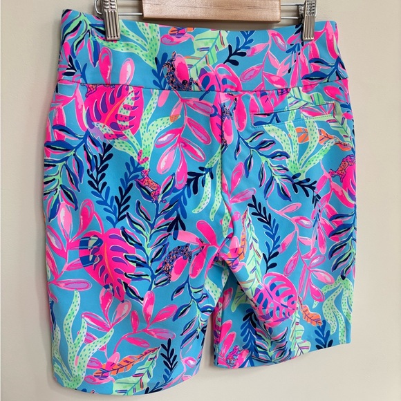 NEW!! Lilly Pulitzer, Luxletic Shorts, women's S - Picture 5 of 10